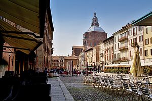Pavia Piazza della Vittoria
