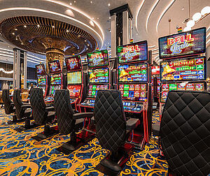 Casino_GrandSapphire_SlotMachines
